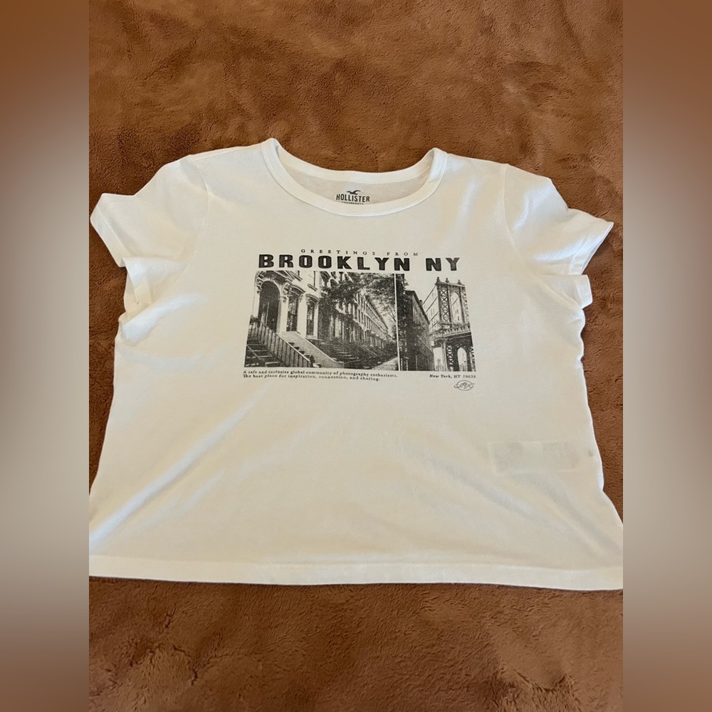 Hollister, white and black Brooklyn, New York shirt crop top